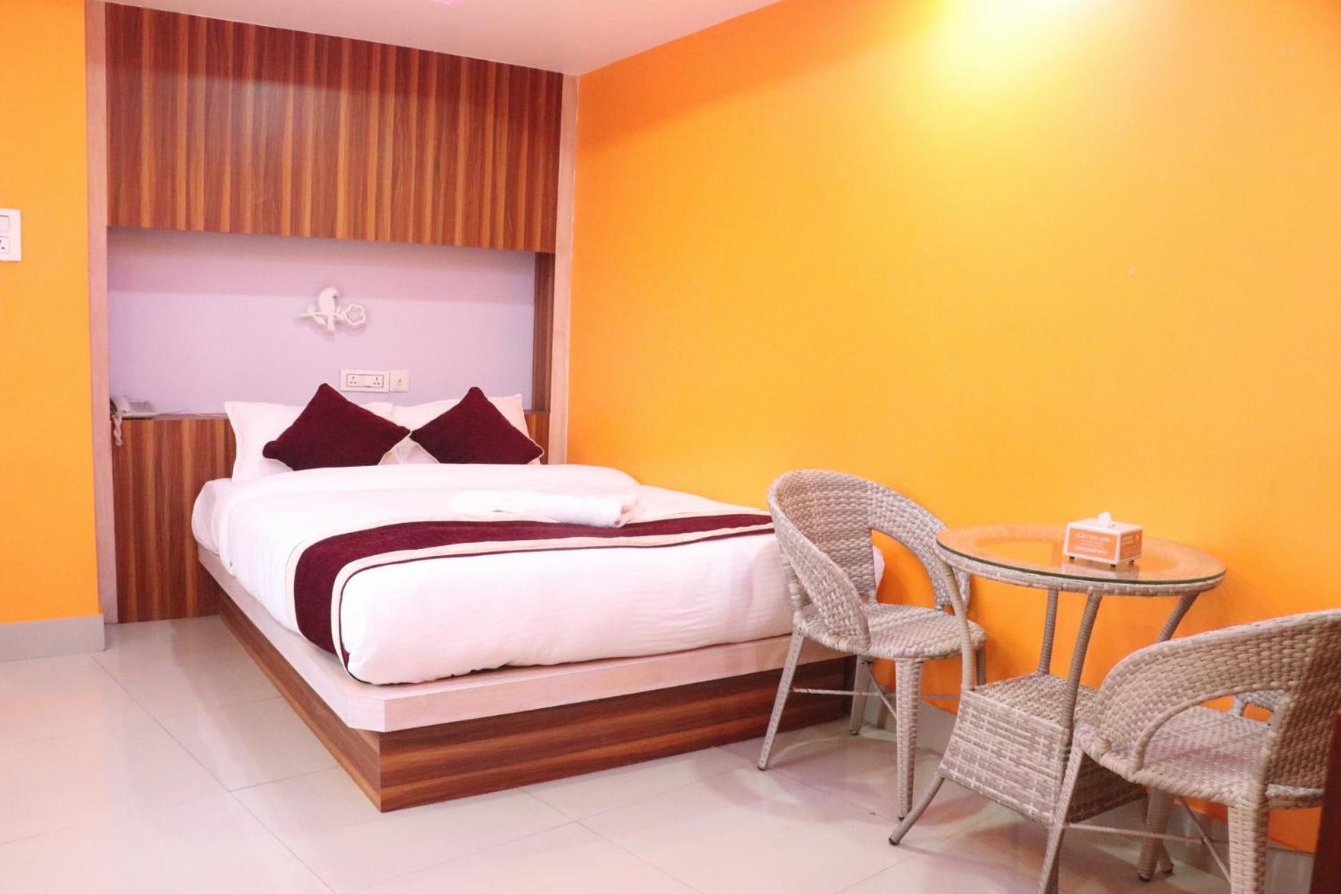 Om Tandoori Hotel Kathmandu Exterior foto