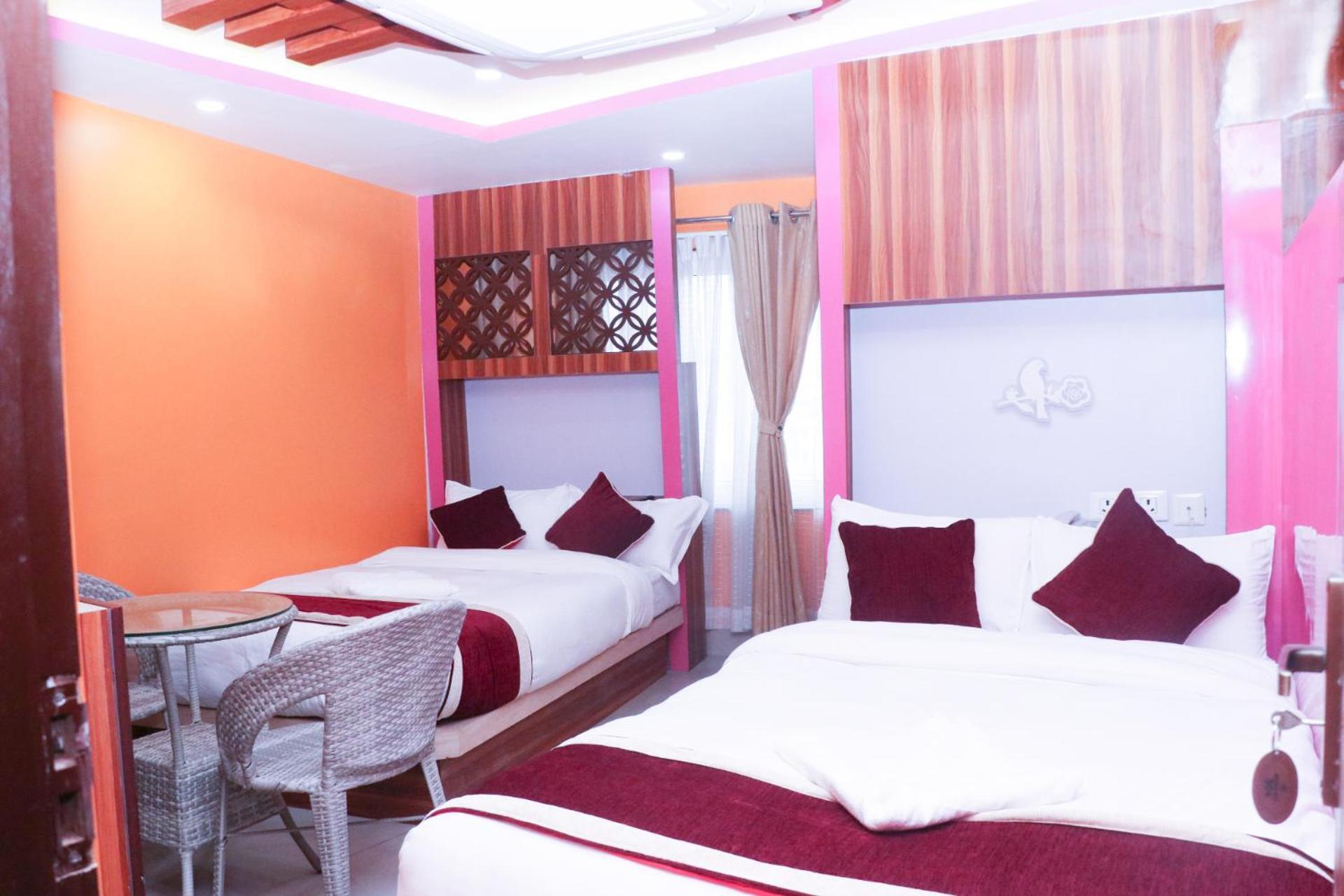 Om Tandoori Hotel Kathmandu Exterior foto